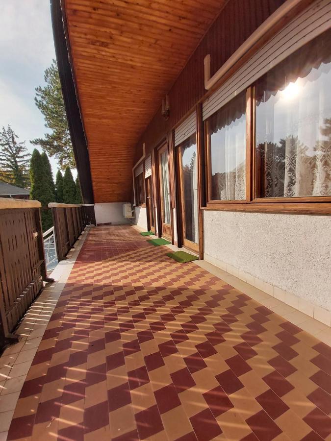 Marika-Lak Apartment Сиофок Екстериор снимка